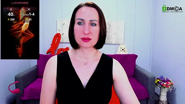 Nia Smithh online show from 03/08/25, 01:36