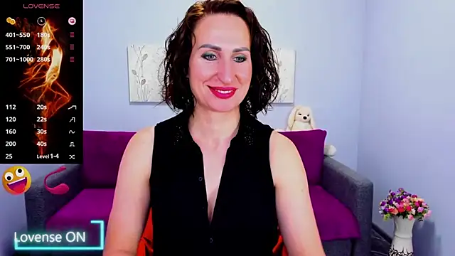 Snapshot of Nia_Smithh chatting on 10/04/25, 05:38 Nia Smithh online show from 10/04/25, 05:38