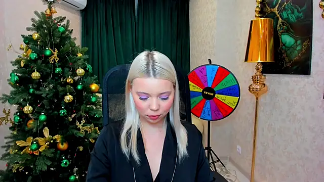 EnergyBunny 1 online show from 12/28/24, 02:22