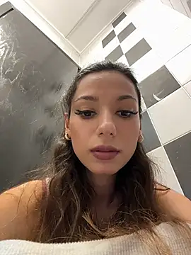  MiaQueen  online show from 06/24/26, 10:31