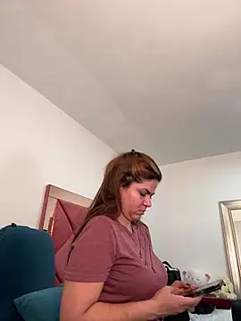 Snapshot of nurse_becky chatting on 09/19/25, 06:41 nurse becky online show from 09/19/25, 06:41