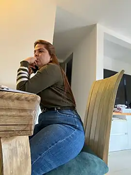 Snapshot of nurse_becky chatting on 10/27/25, 04:00 nurse becky online show from 10/27/25, 04:00