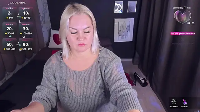 YolandaKiss online show from 10/10/25, 06:29