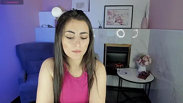 KylieMellow online show from 12/24/24, 08:44