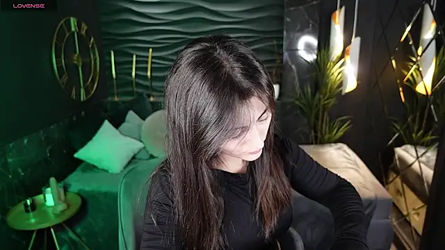 KylieMellow online show from 01/03/25, 11:46