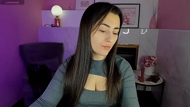 KylieMellow online show from 01/12/25, 05:34