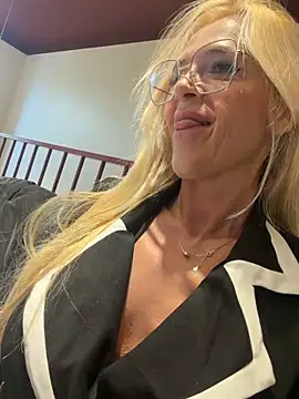 Reyna63 online show from 05/22/26, 06:13