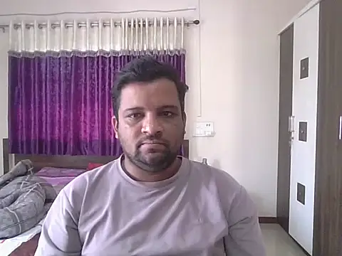 Snapshot of dhruv_love chatting on 02/10/26, 04:49 dhruv love online show from 02/10/26, 04:49