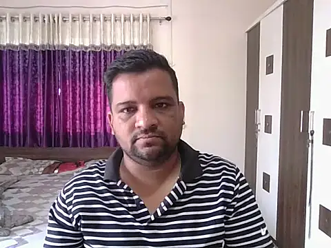Snapshot of dhruv_love chatting on 02/25/26, 04:11 dhruv love online show from 02/25/26, 04:11