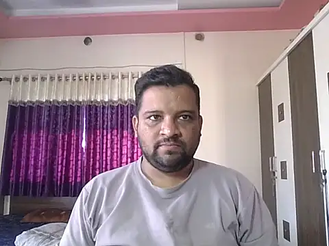 Snapshot of dhruv_love chatting on 03/05/26, 03:57 dhruv love online show from 03/05/26, 03:57