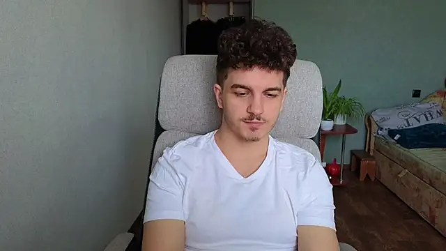 Remy Miles online show from 12/05/25, 11:19