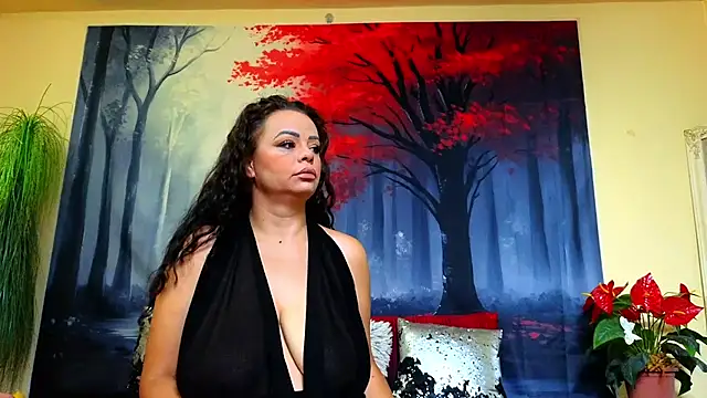 Snapshot of ElizabethEven chatting on 09/17/25, 04:41 ElizabethEven online show from 09/17/25, 04:41