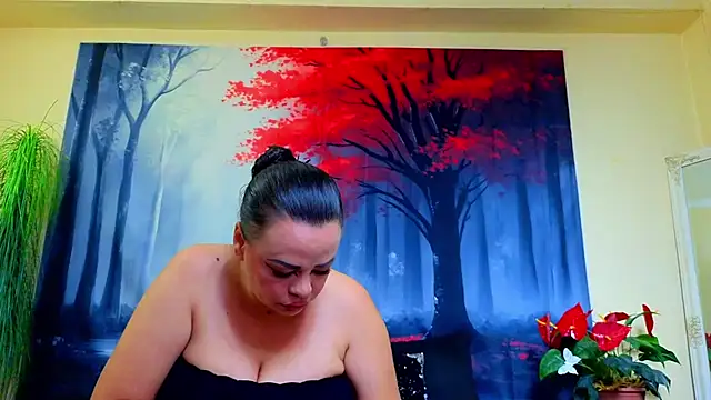 Snapshot of ElizabethEven chatting on 10/21/25, 01:39 ElizabethEven online show from 10/21/25, 01:39