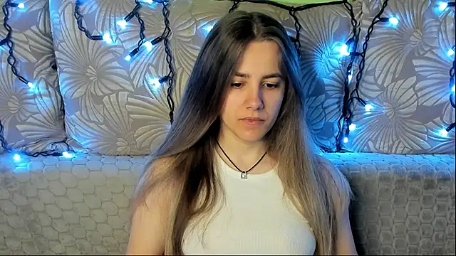 MaggieCake online show from 05/04/26, 04:19
