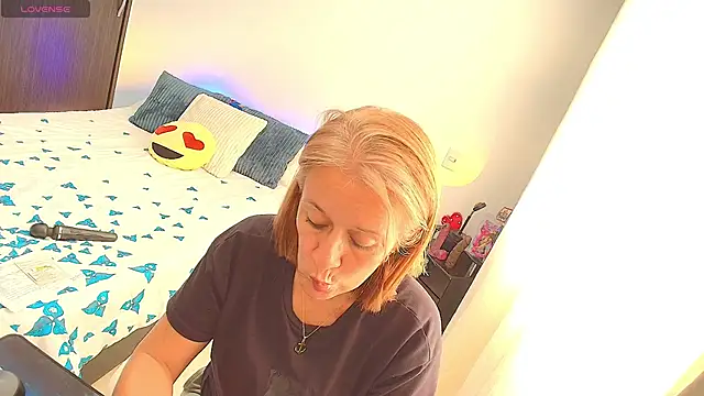 Naty Stone online show from 09/08/25, 08:08