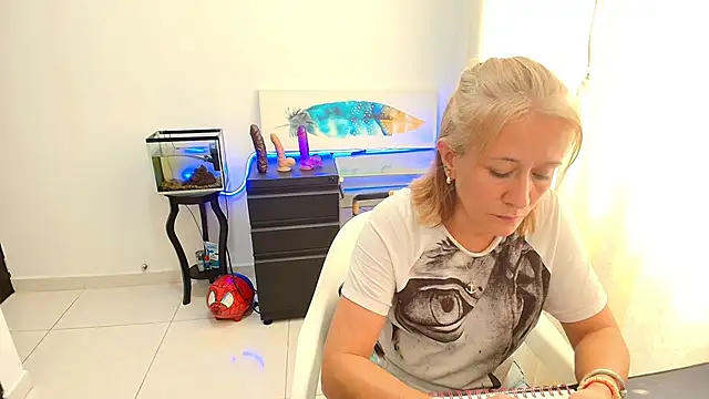 Naty Stone online show from 10/20/25, 06:41