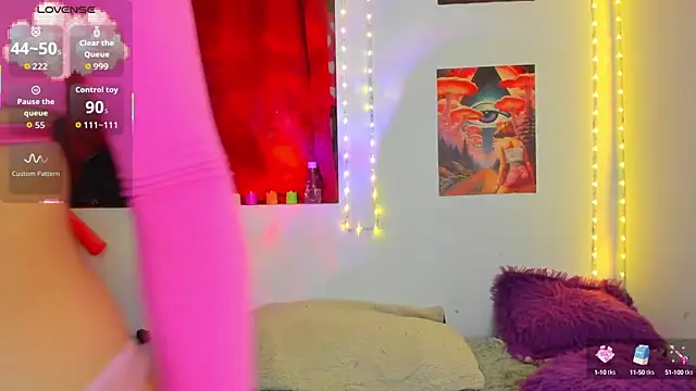 Snapshot of Rainnbow_ chatting on 09/26/25, 09:02 Rainnbow online show from 09/26/25, 09:02