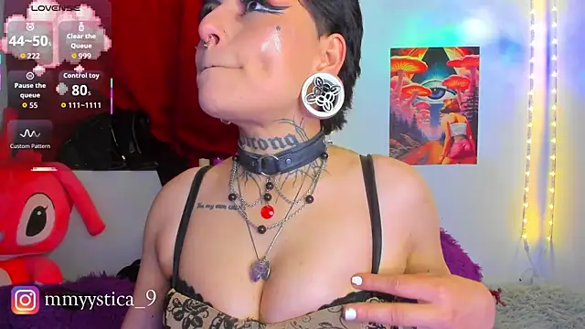 Snapshot of Rainnbow_ chatting on 10/01/25, 08:09 Rainnbow online show from 10/01/25, 08:09