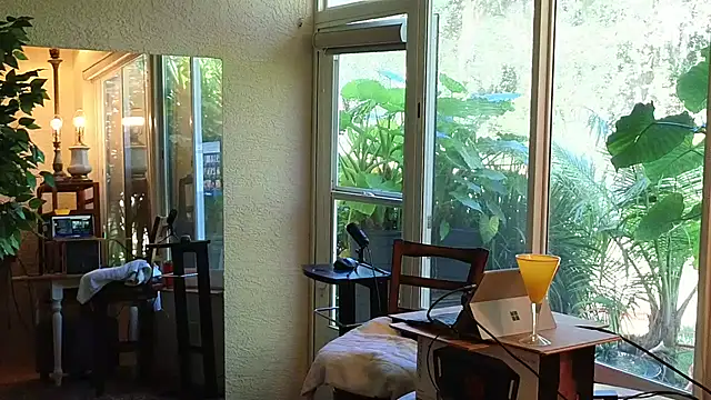 eliberator1777 online show from 10/12/25, 03:11