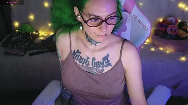 Snapshot of Ginger_Stay chatting on 05/15/26, 07:59 Ginger Stay online show from 05/15/26, 07:59