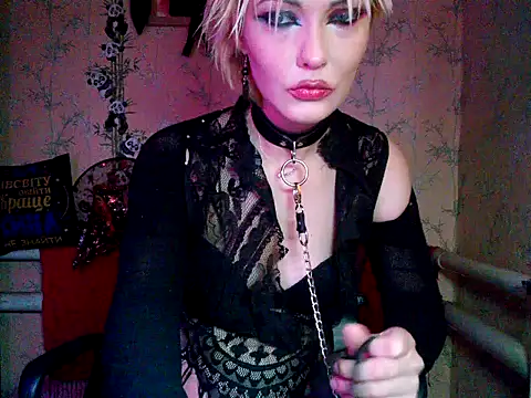 Snapshot of WildMissNiks chatting on 11/02/25, 09:33 WildMissNiks online show from 11/02/25, 09:33