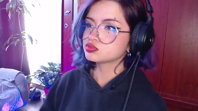 Snapshot of Raventh_ chatting on 02/11/26, 01:38 Raventh online show from 02/11/26, 01:38