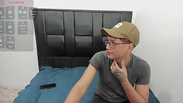 javieryalejandro online show from 09/20/25, 10:11