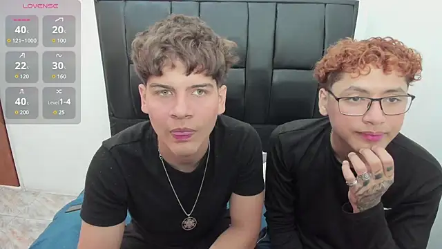 javieryalejandro online show from 09/22/25, 08:33