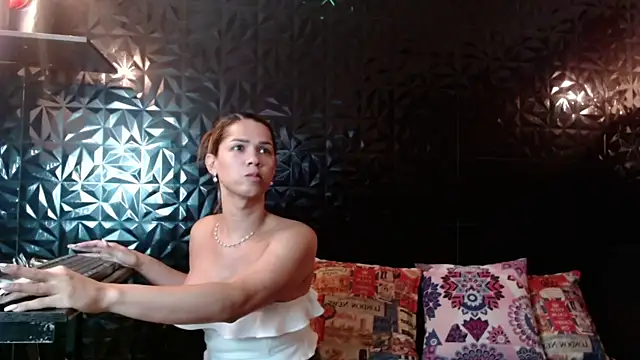 PINK  LOLA1 online show from 07/25/26, 12:25