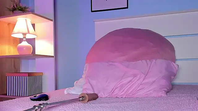alicialittle online show from 02/13/25, 07:52