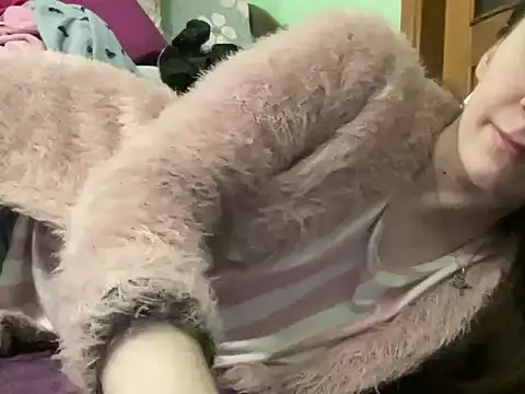 AngelTough20 online show from 10/18/25, 10:10