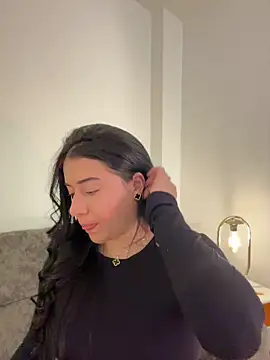KallyMyller1 online show from 06/12/26, 07:35