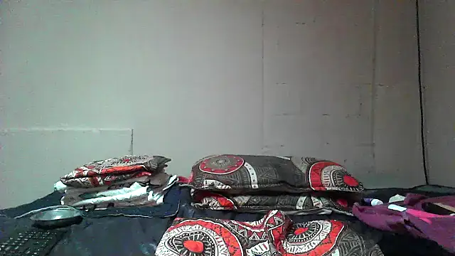 Snapshot of boobynatz chatting on 09/27/25, 02:05 boobynatz online show from 09/27/25, 02:05