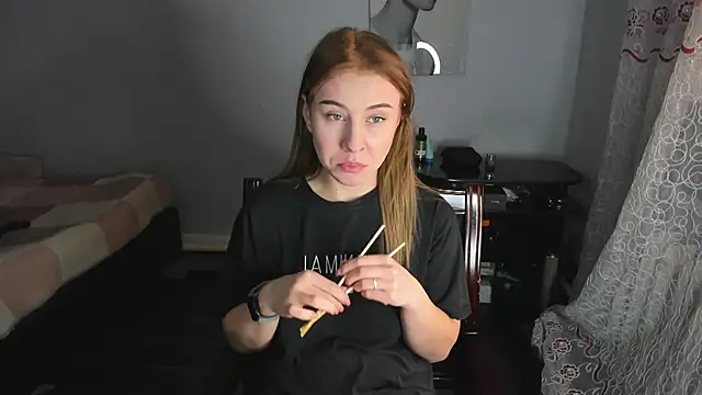KindKristy online show from 12/22/24, 09:00