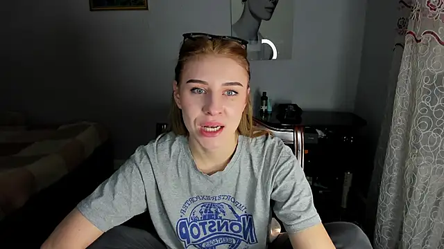KindKristy online show from 12/26/24, 08:18