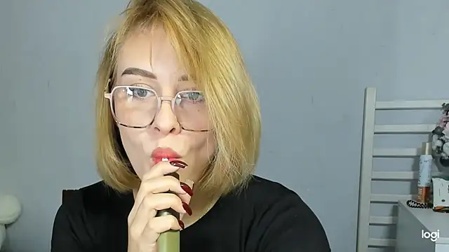 KindKristy online show from 09/27/25, 05:23