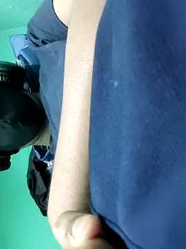 Snapshot of rajaRoyd chatting on 02/13/25, 12:43 rajaRoyd online show from 02/13/25, 12:43