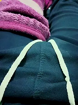 Snapshot of rajaRoyd chatting on 02/13/25, 03:56 rajaRoyd online show from 02/13/25, 03:56