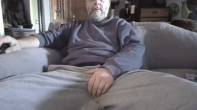 Snapshot of naked_bear chatting on 01/11/26, 09:58 naked bear online show from 01/11/26, 09:58