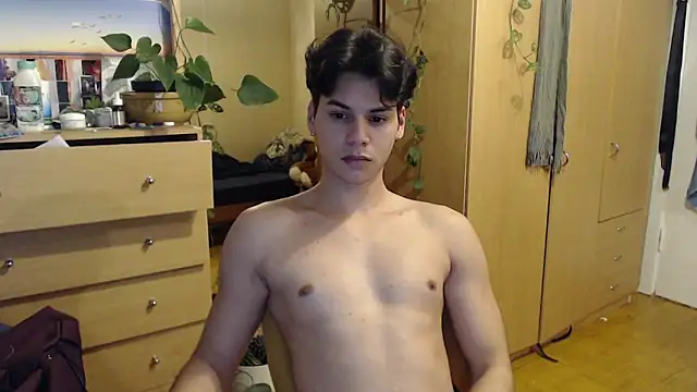 tomas boy20 online show from 12/27/24, 09:11