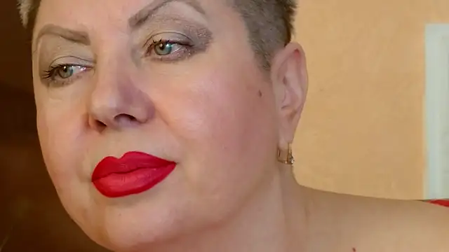 LadyPosh online show from 12/06/24, 10:08