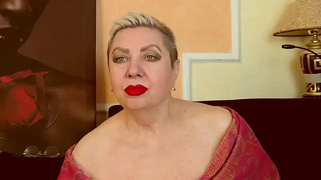 LadyPosh online show from 05/14/26, 07:42