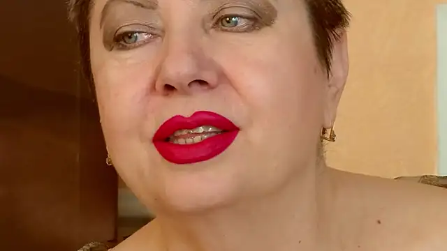 LadyPosh online show from 06/25/26, 09:30
