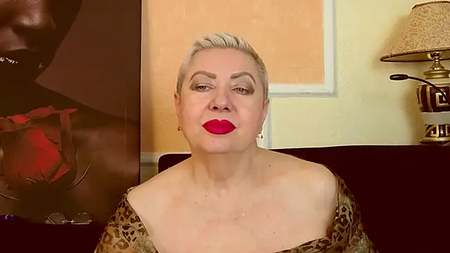 LadyPosh online show from 07/17/26, 09:41
