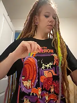 Snapshot of LucidLucy chatting on 09/24/25, 01:36 LucidLucy online show from 09/24/25, 01:36