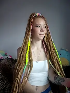 Snapshot of LucidLucy chatting on 11/27/25, 01:24 LucidLucy online show from 11/27/25, 01:24