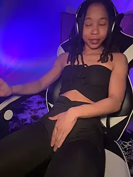 Snapshot of thebrattygoddess chatting on 02/05/25, 09:57 thebrattygoddess online show from 02/05/25, 09:57