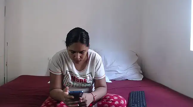 Indianbloom- online show from 12/10/24, 01:33