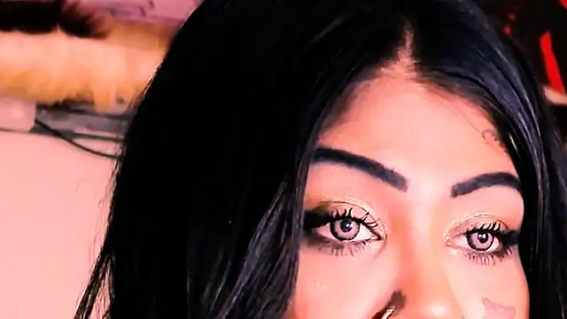 Snapshot of indian_dreamgirl chatting on 10/24/25, 09:55 indian dreamgirl online show from 10/24/25, 09:55