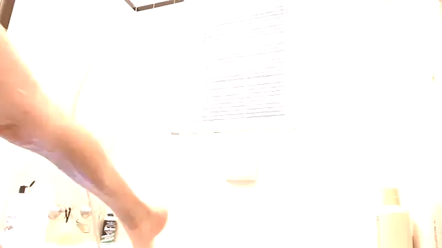 Snapshot of justinewe69 chatting on 10/14/25, 12:11 justinewe69 online show from 10/14/25, 12:11